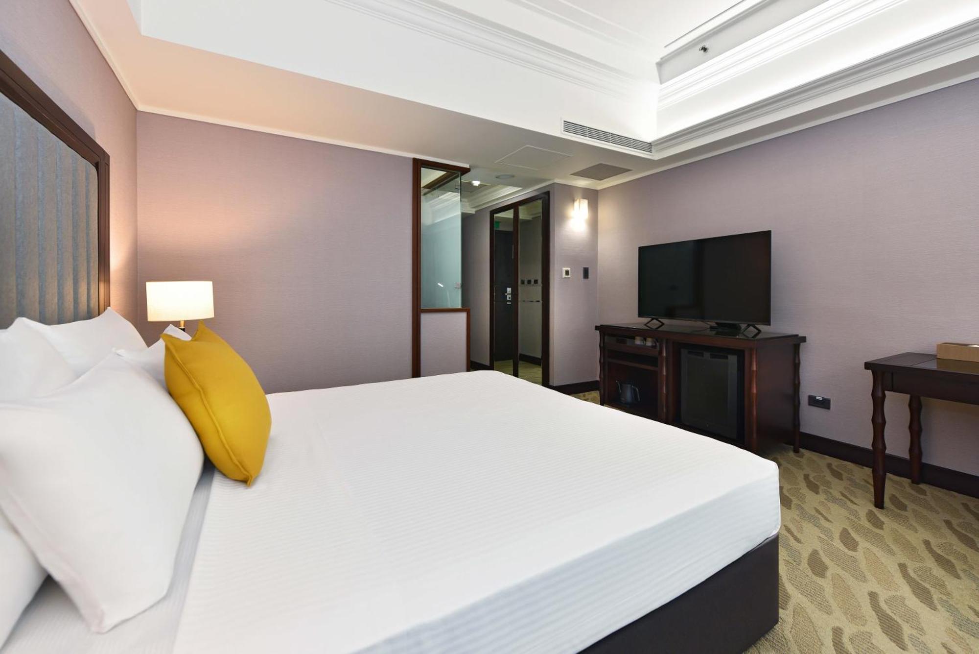 Fullon Poshtel - Linkou Hotel Guishan Bagian luar foto